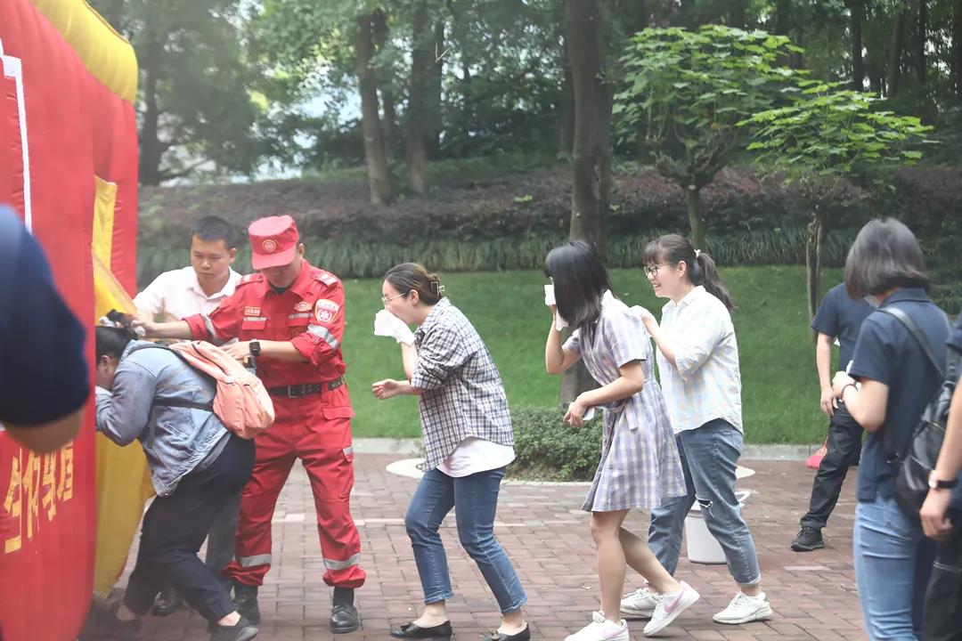 集团开展消防安全知识培训及应急演练