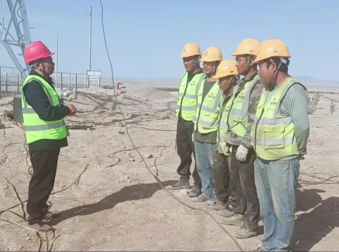 银线跨金沙，电流送希望-深能尉犁220kV送出线路工程竣工投运